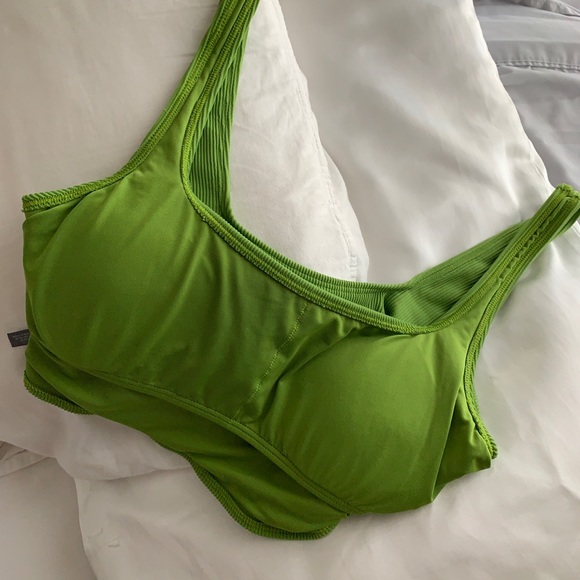 Green bralette/bikini top from Aerie - Picture 7 of 7